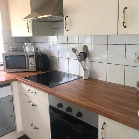 Les Marronniers 4 디넝