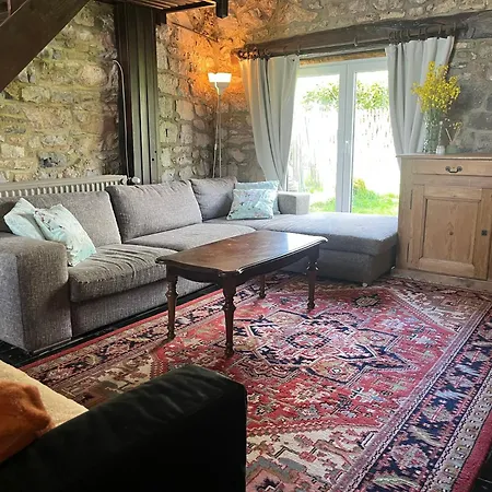 Les Marronniers 4 디넝